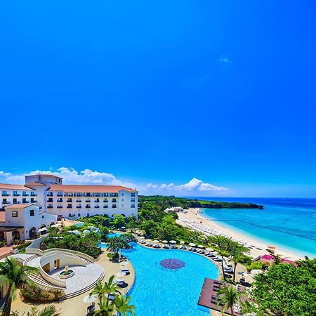 Hotel Nikko Alivila Йомитан Екстериор снимка