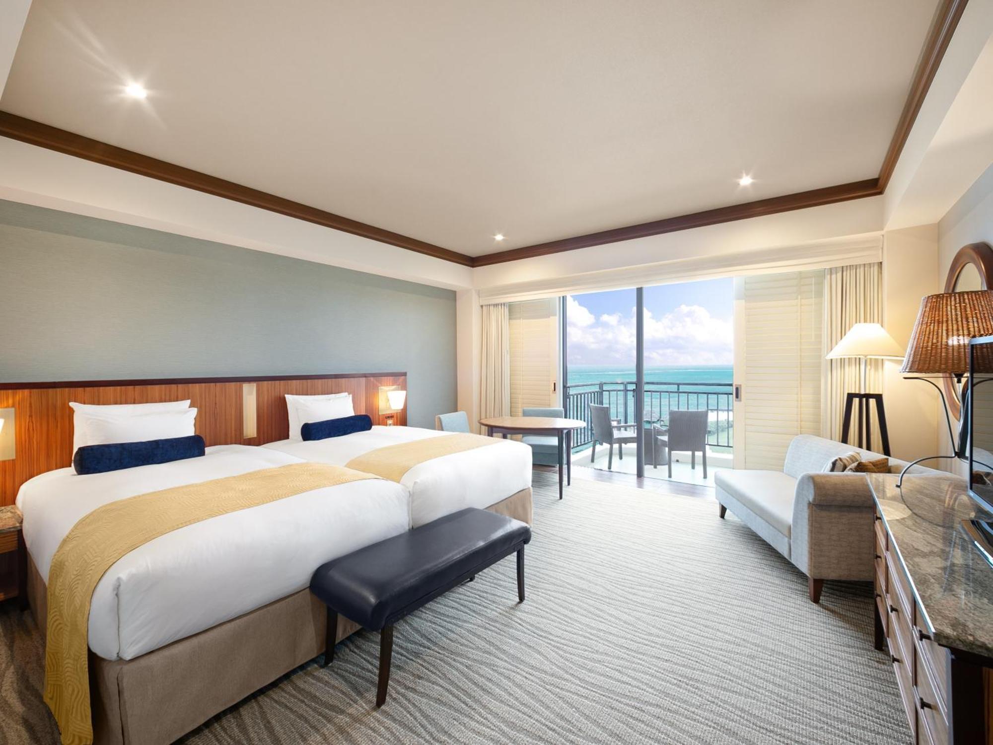 Hotel Nikko Alivila Йомитан Екстериор снимка Deluxe Ocean View